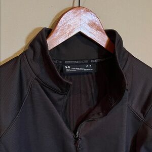 Under Armour Men's Dark Heavy Performance Jacket